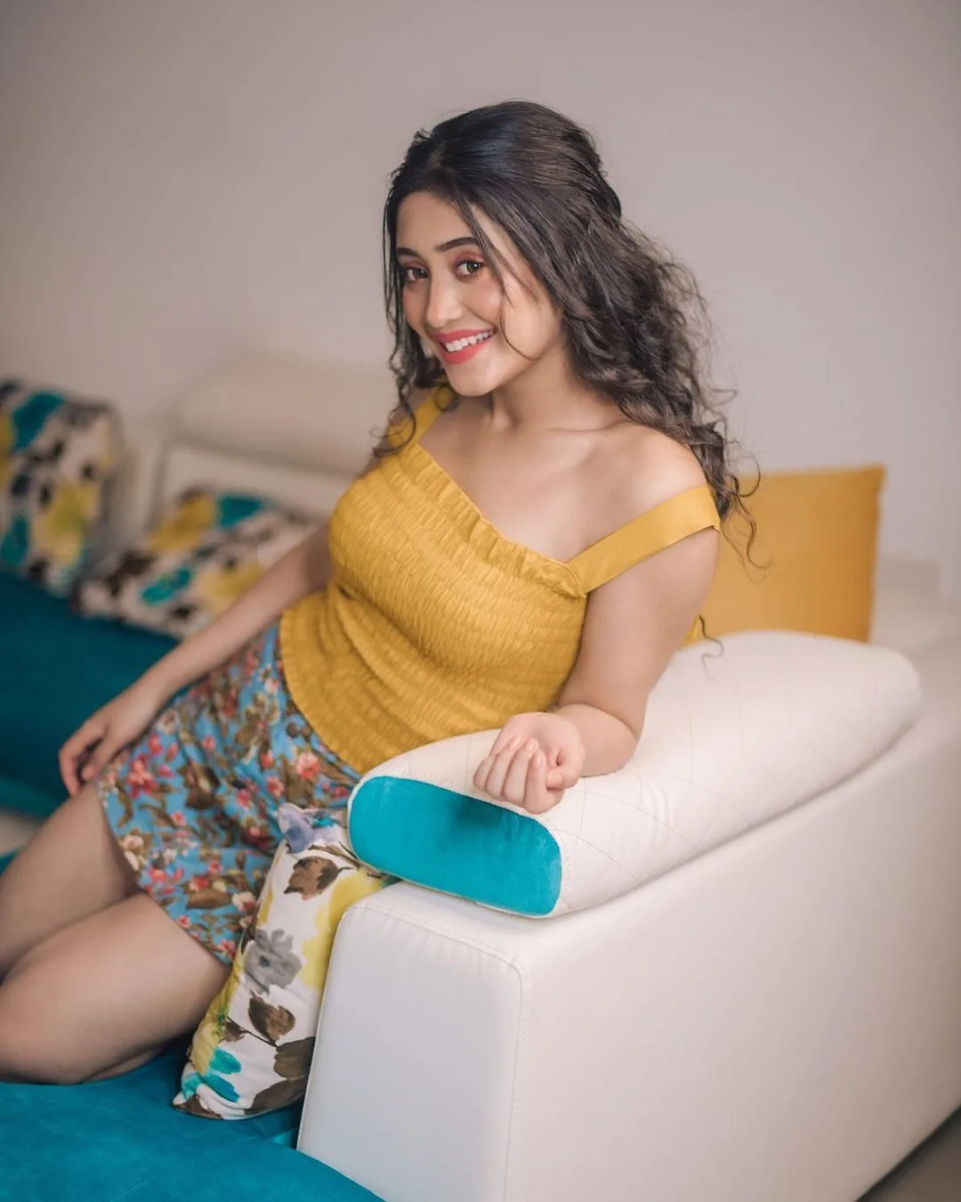 Shivangi Joshi 5 jpg