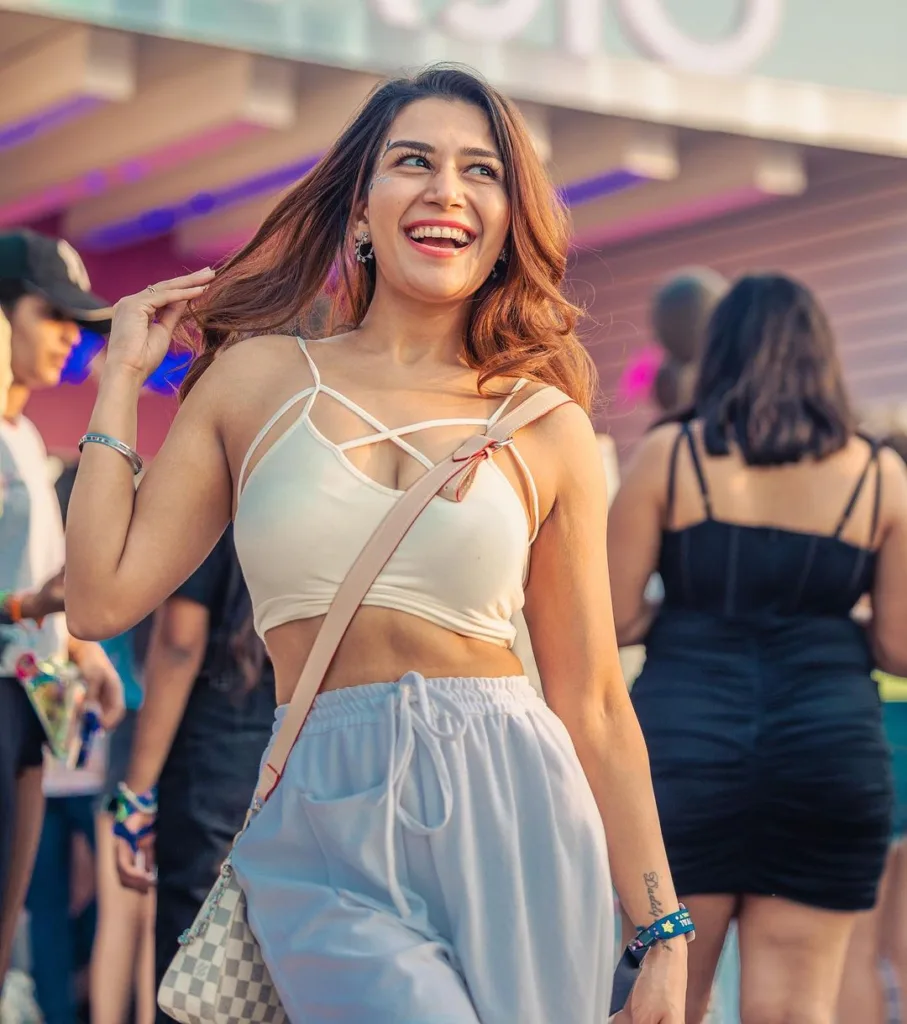 Dhruvi Nanda